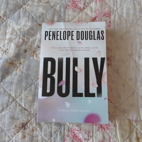 Bully / Penelope Douglas - Picture 1 of 4